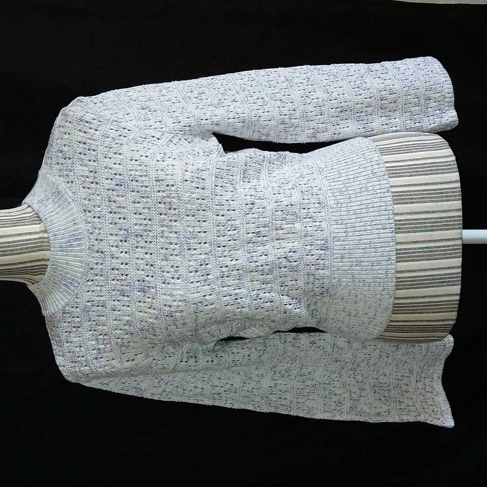 Knit crop sweater size small